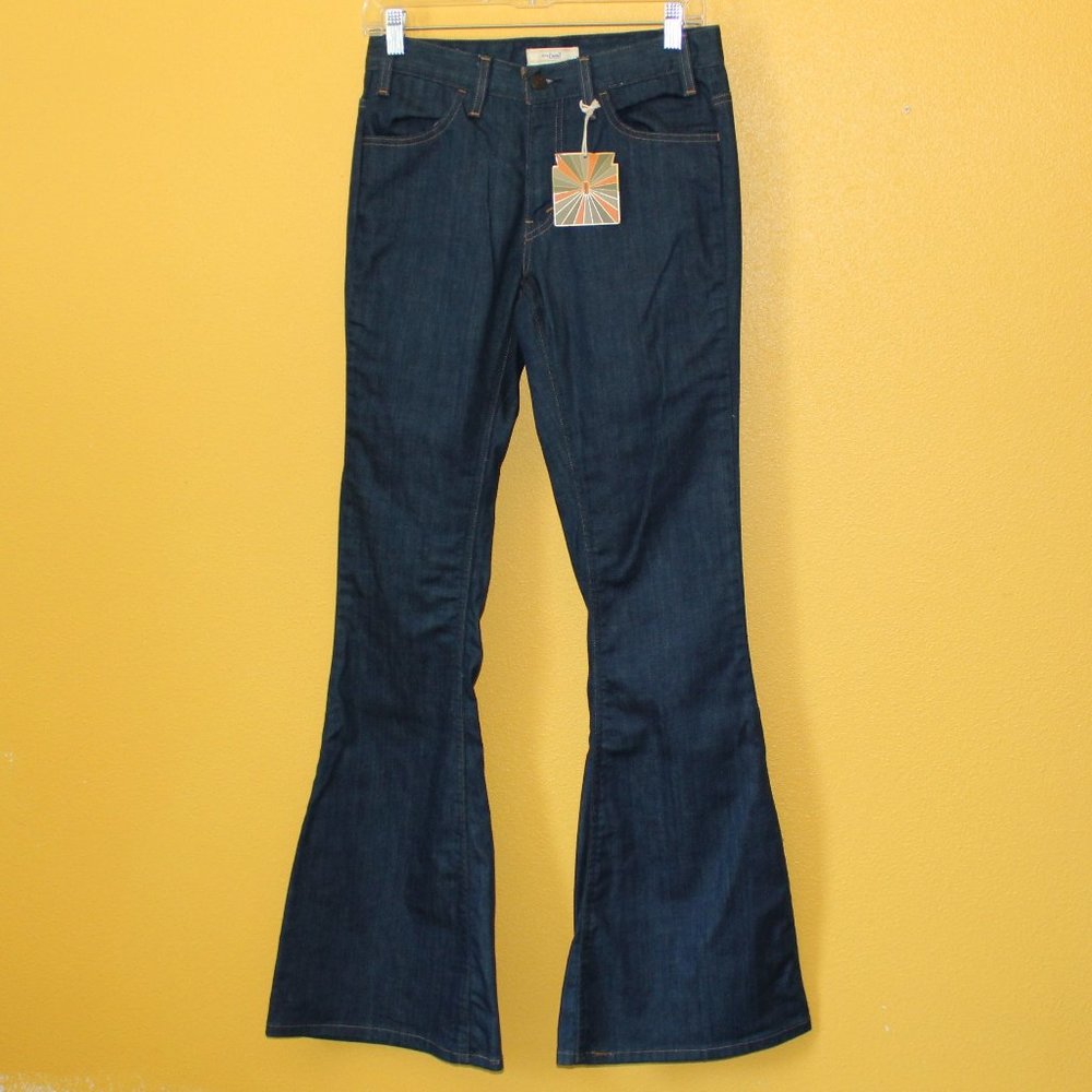 Levi's Re-issued 1974 Bell Bottoms Sz 6M/28